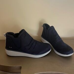 Ryka Niah Womens Faux Suede Ankle Boots